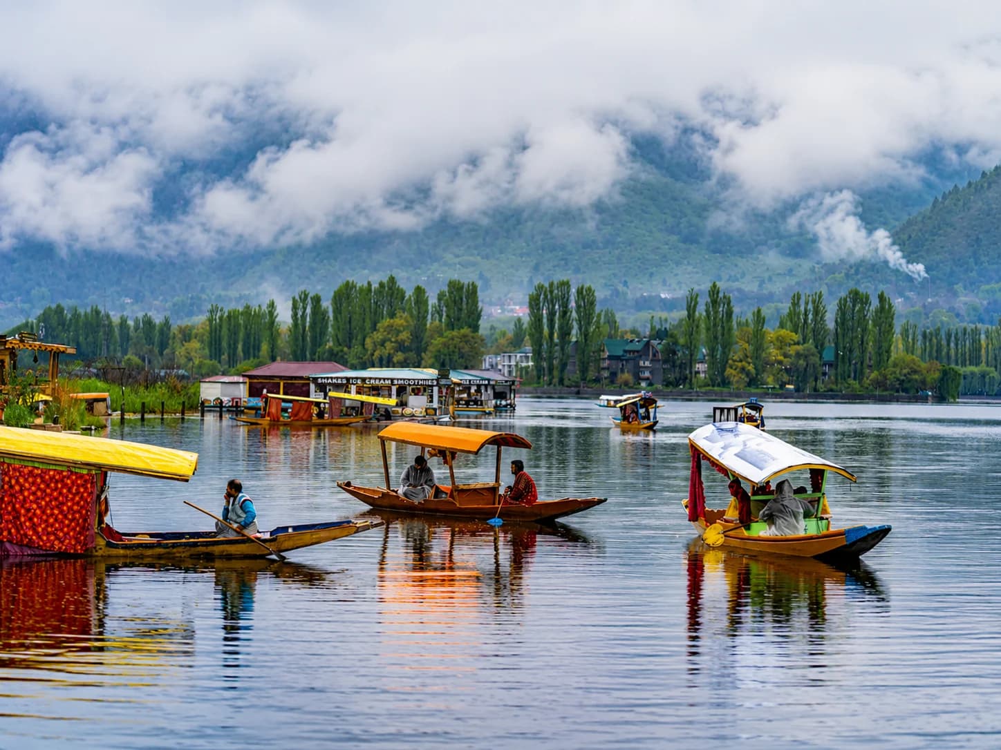 Kashmir Group Tour Package | 5 Nights 6 Days